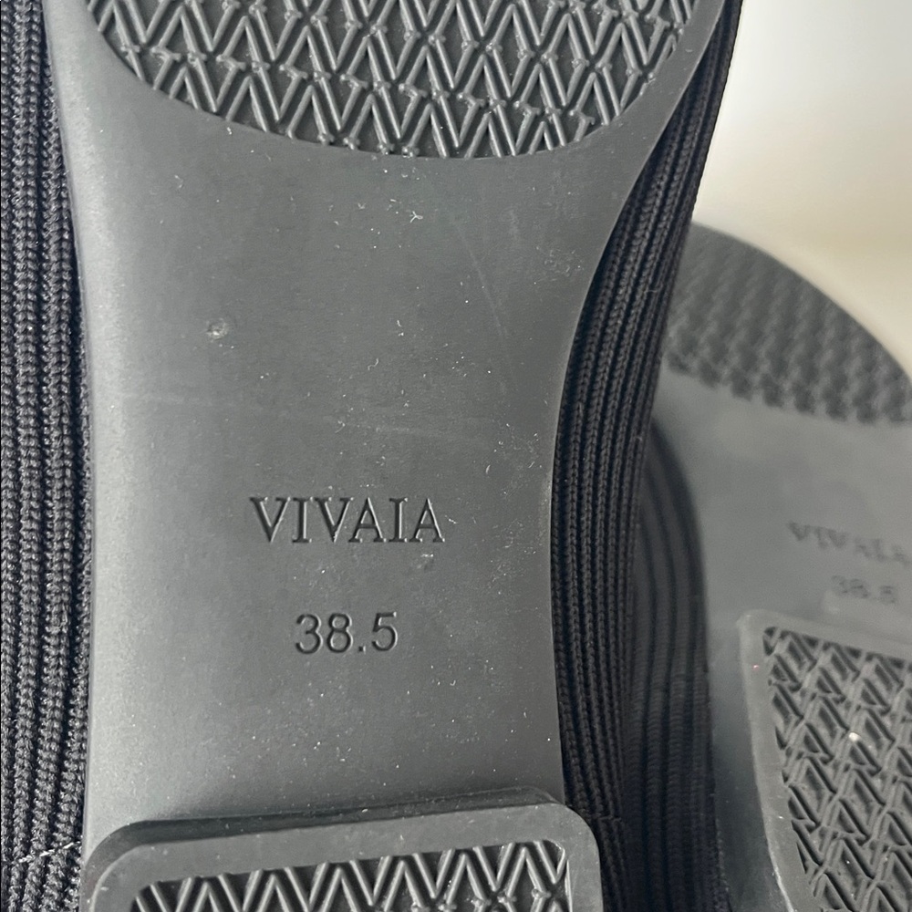 Vivaia Maryjane’s Size 7.5 - Picture 8 of 9